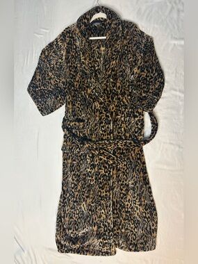 Lord & Taylor Women’s Leopard Print Plush Robe – Size S – Ultra Soft Luxury Robe